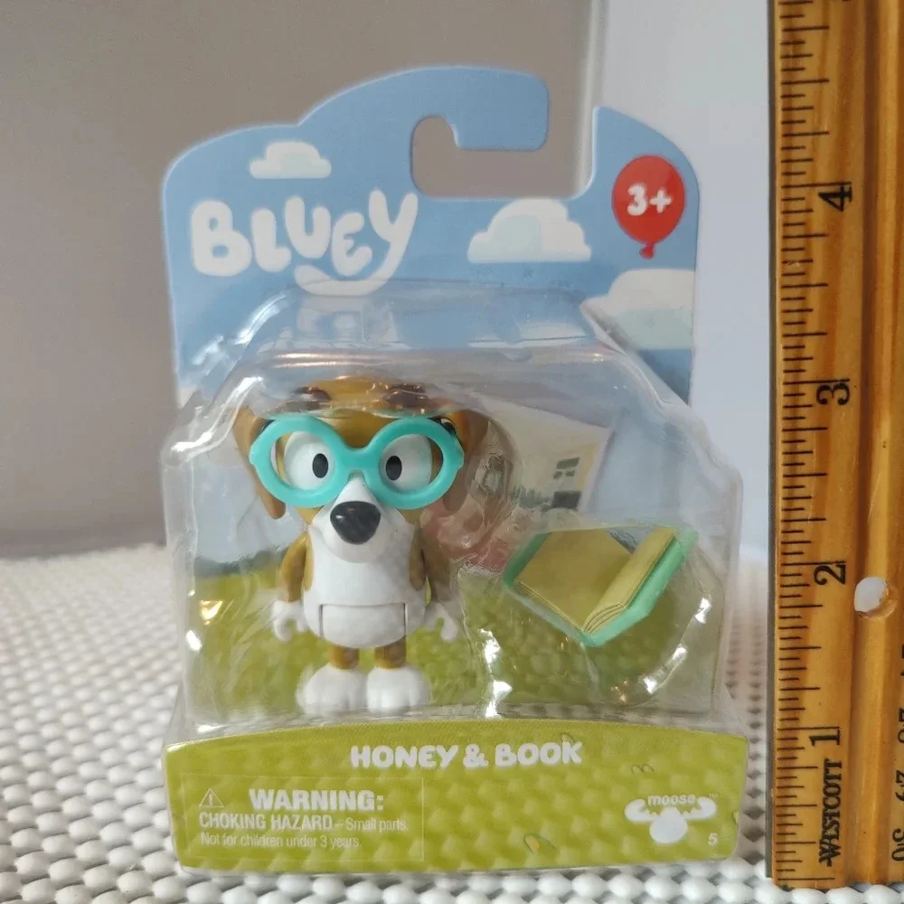 Bluey Cartoon Honey and book Figures NWT